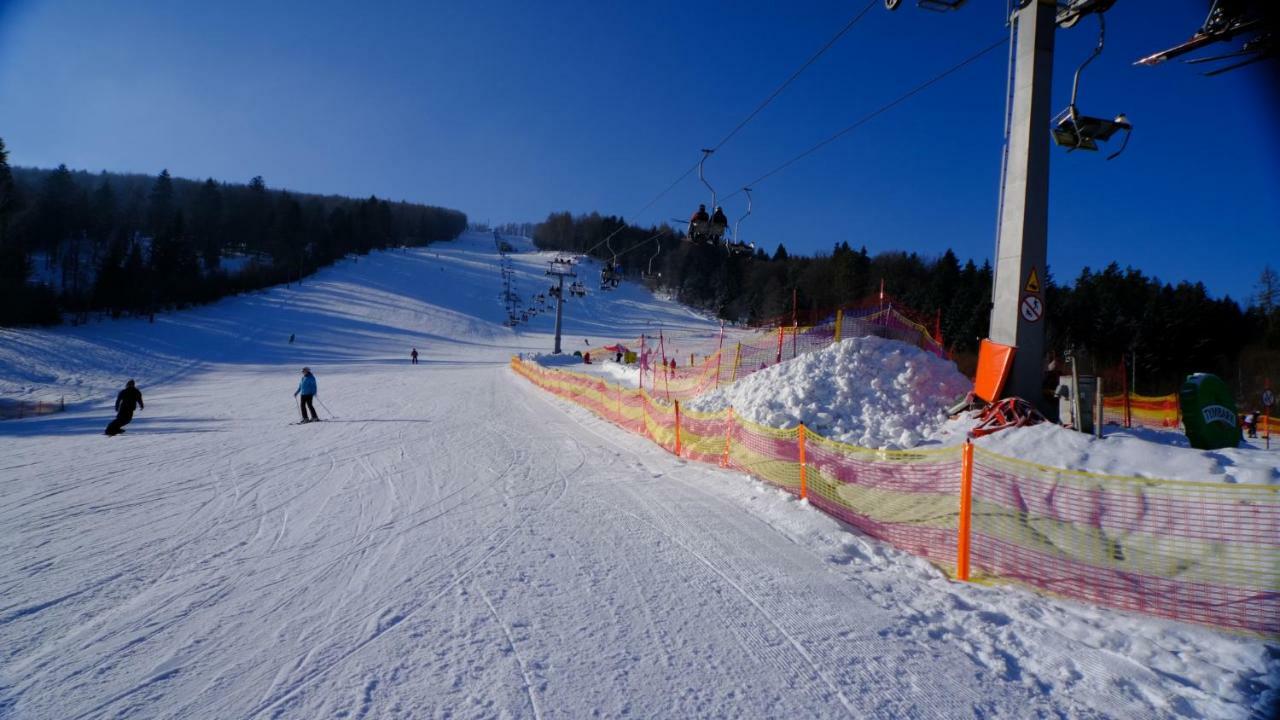 Pensjonat Laworta Ski Ustrzyki Dolne Exteriér fotografie