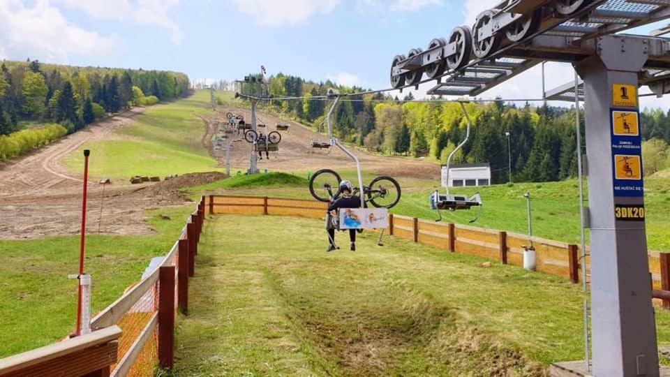 Pensjonat Laworta Ski Ustrzyki Dolne Exteriér fotografie